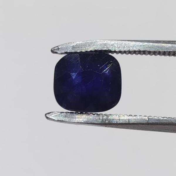 Blue Sapphire 4.09 Carat