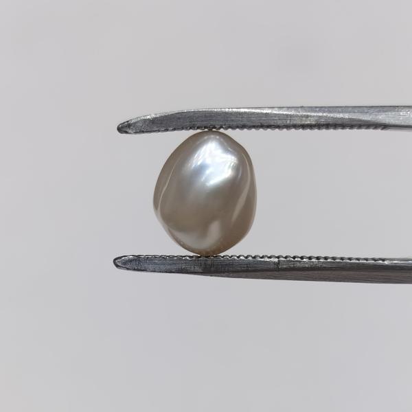 Pearl 3.35 Carat